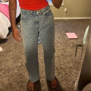 Abercrombie Curve Love 90’s Relaxed Jean